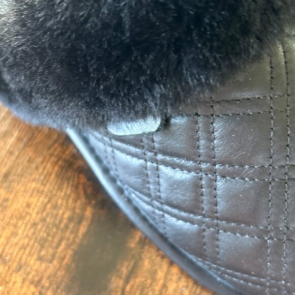 NWT UGG Scuffette II Quilted Genuine Shearling Slipper ~ Black - Picture 6 of 8